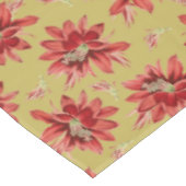 Festive Red-kerstcactus Flowers op Gold Tafelkleed (Gekanteld)