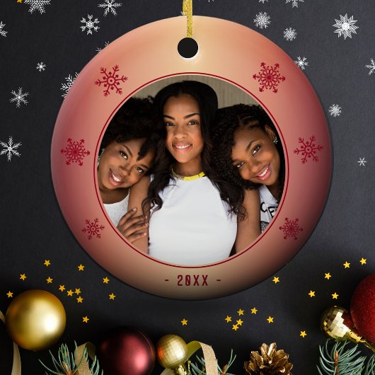 Festive Red Metallic Snowflake Family Foto Keramisch Ornament