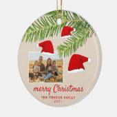 Festive Red Santa Hat Pine Merry kerstfoto Keramisch Ornament (Links)