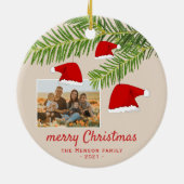 Festive Red Santa Hat Pine Merry kerstfoto Keramisch Ornament (Achterkant)