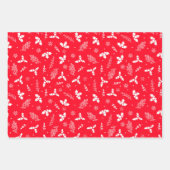 Festive Red Snowflakes Holly and Berries Inpakpapier Vel (Voorkant 2)