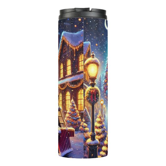 Festive Red Train Snowy Village Night Thermosbeker (Achterkant)