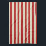 Festive Retro  Vertical PopCorn Stripes Theedoek<br><div class="desc">Een retro-stijl festive popcorn rood en beige strepen decor in horizontale of verticale mode zijn een moderne klassieke grafische ontwerpstijl die altijd een groot aangepast cadeau voor jezelf of voor iemand die speciaal op je lijst staat, deze zijn zeker om bij elke feestelijke gelegenheid een indruk te maken. Stuur ons...</div>