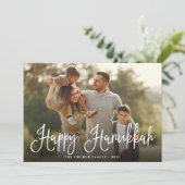 Festive Script Overlay Hanukkah Foto Feestdagenkaart (Staand voorkant)