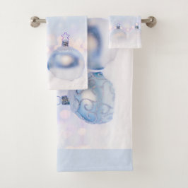 Festive Silver-kerstballen op sneeuw Bad Handdoek