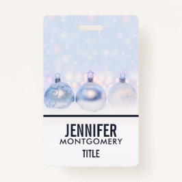 Festive Silver-kerstballen op sneeuw Badge