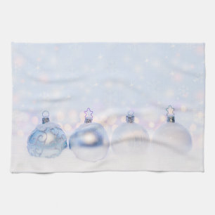Festive Silver-kerstballen op sneeuw Theedoek