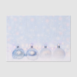 Festive Silver-kerstballen op sneeuw Tissuepapier