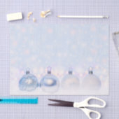 Festive Silver-kerstballen op sneeuw Tissuepapier (Craft)