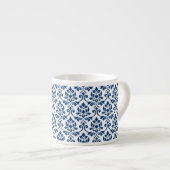 Feuille Damask Pattern Dark Blue op White Espresso Kop (Voorkant rechts)