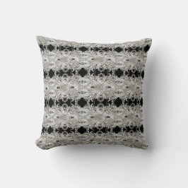 Fever Tree Leaves Pattern Cushion Sierkussen