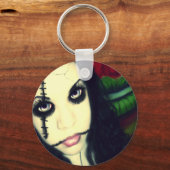 Fezzie Ferocious Sleutelhanger: Morbid Doll Sleutelhanger (Voorkant)