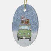 Fiat 500 met kerstcadeaus Keramische Kerstbal Keramisch Ornament (Links)