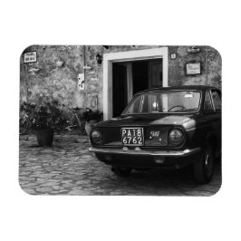 FIAT-auto in Italië in zwart-wit Magneet