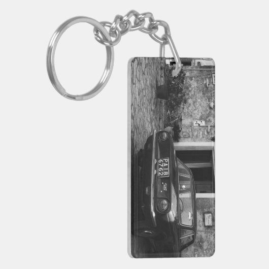 FIAT-auto in Italië in zwart-wit Sleutelhanger (Voorkant Links)