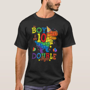 Fidget Speelgoed Boy is nu 10 dubbele cijfers. Het T-shirt