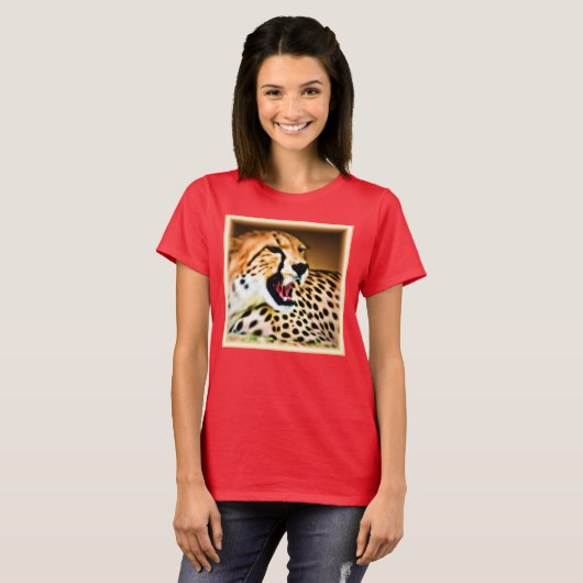 "Fierce and Fiery Cheetah Design" Bestel nu T-shirt (Voorkant volledig)