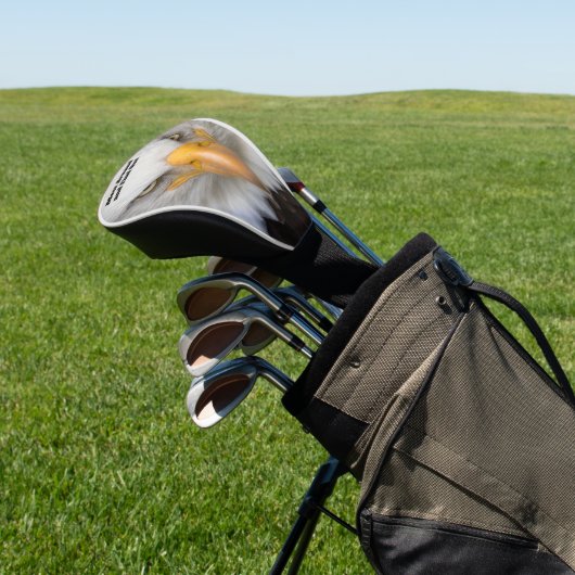Fierce Bald Eagle komt erachter Golfheadcover (Insitu)