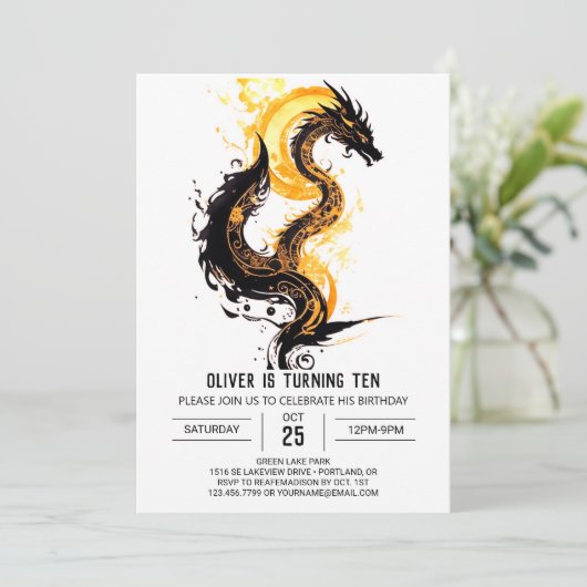 Fierce Dragon Avontuur Verjaardag Kaart (Staand voorkant)