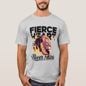 Fierce Heart Never Fades Lion Eyes Avontuur T-shirt (Voorkant)