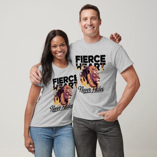 Fierce Heart Never Fades Lion Eyes Avontuur T-shirt (Unisex)