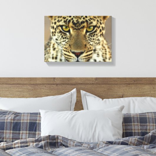 Fierce Leopard Canvas Afdruk (Insitu (Slaapkamer))