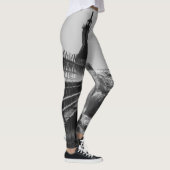 Fierce Waves in St Joseph Grayscale Leggings (Rechts)
