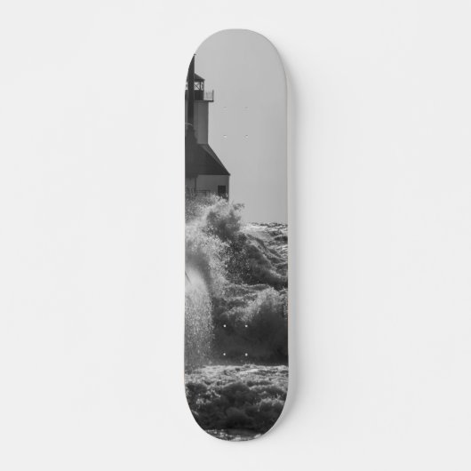 Fierce Waves in St Joseph Grayscale Persoonlijk Skateboard (Voorkant)