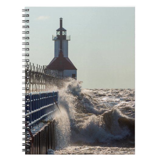 Fierce Waves op St Joseph Notitieboek (Voorkant)