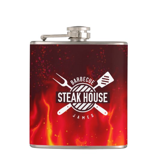 Fiery BBQ Flask - Custom Steak House Style Heupfles (Voorkant)