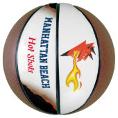 Fiery duivels hoofdvlam die hete schoten gooit basketbal (Verticaal)