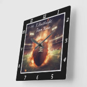 Fiery Football Theme Vierkante Klok (Hoek)