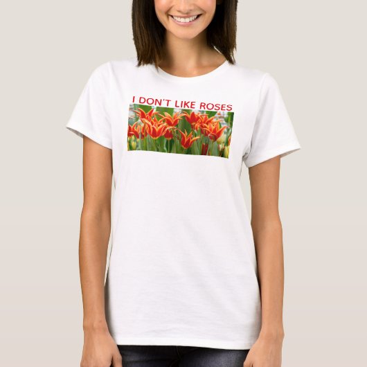 Fiery Lily-Flowered Orange Tulips T-shirt (Voorkant)