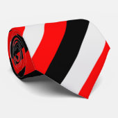 Fiery Red en Black Stripes Athletic Stropdas (Opgerold)