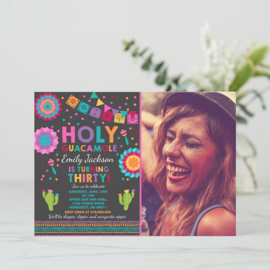 Fiesta 30th Birthday Uitnodiging Heilige Guacamole (Staand voorkant)