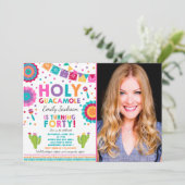 Fiesta 40e verjaardag Uitnodiging Heilige Guacamol (Staand voorkant)