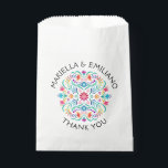 Fiesta Bloemen Verjaardag Douche Trouwen Bedankzakje<br><div class="desc">Mariachi, margarita's en herinneringen! Vuur de fiesta op met dit Mexicaanse folk art fiesta ontwerp. De kleurrijke tekst en het kunstwerk (met de hand getekend door Lively Scribe zelf) geven dit ontwerp een grillige maar elegante sfeer. Perfect voor de latinx in je leven. Of een feestje in de buurt van...</div>