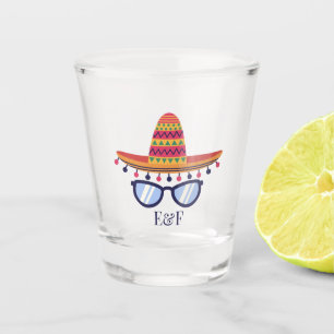 Fiesta Hoed en Zonnebril Aangepaste Initialen Shot Glas