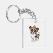 Fiesta Papillon Hond met Sombrero en Sarape Sleutelhanger (Voorkant Links)