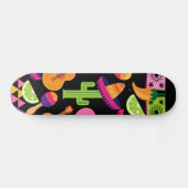Fiesta Party Sombrero Cactus Limes Peppers Maracas Skateboard (Horizontaal)