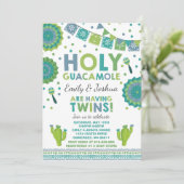 Fiesta Twin Baby shower Invitation Holy Guacamole Kaart (Staand voorkant)