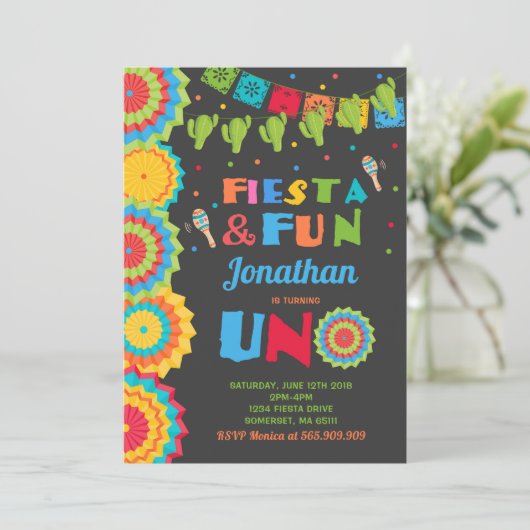 Fiesta verjaardagsuitnodiging Fiesta Fun Turning U Kaart (Staand voorkant)