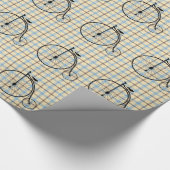  fiets op een tartanpatroon cadeaupapier (Hoek)