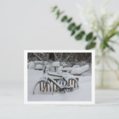 Fietscyclus fietsen die wachten op lente briefkaart (Staand voorkant)