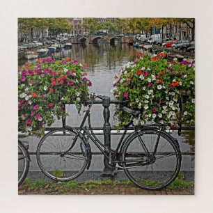 Fietsen en grachten in Amsterdam - 20x20 676 pc Legpuzzel
