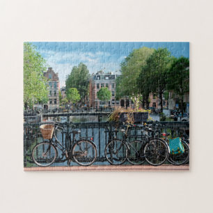 Fietsen in Amsterdam. Legpuzzel