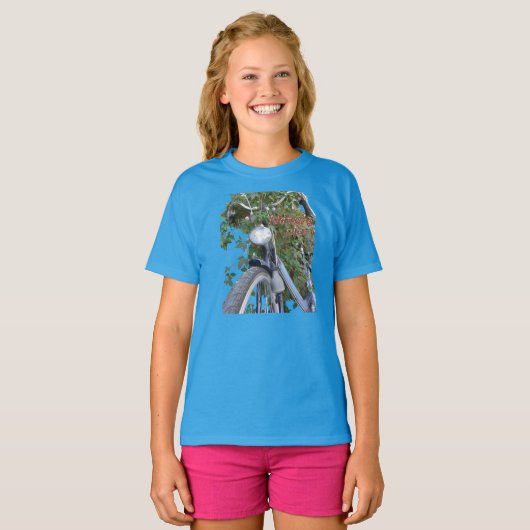 Fietsen met Clematis Girls Basic T-shirt (Voorkant volledig)