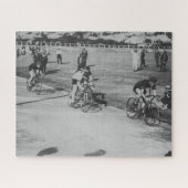 Fietsen op de kringloop van Velodrome 1923 Legpuzzel (Horizontaal)