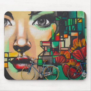 Fietsen op graffiti muismat