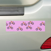 Fietsen op roze bumpersticker (Op auto)